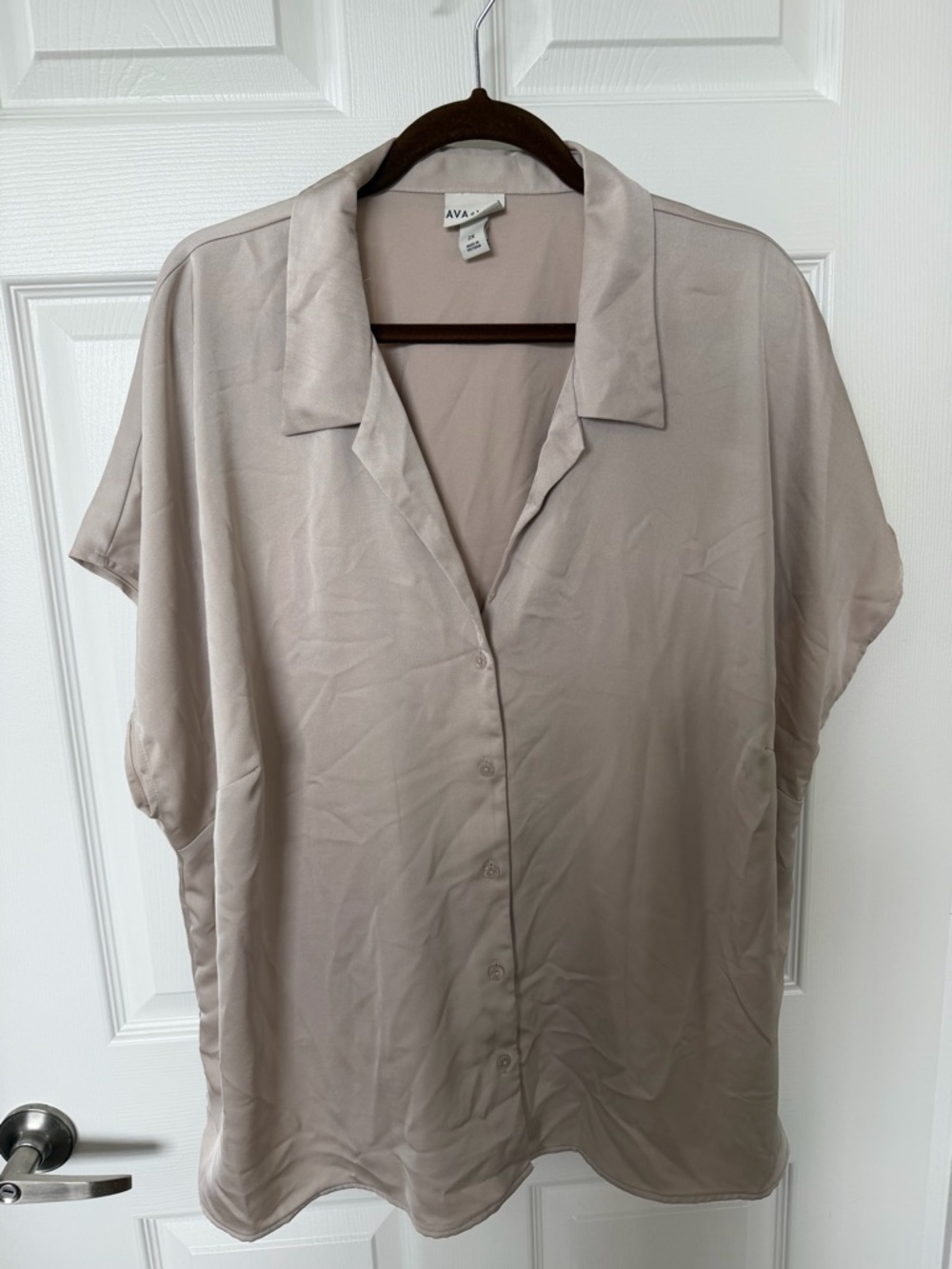 Ava & Viv Taupe Button-Front Short Sleeve Shirt